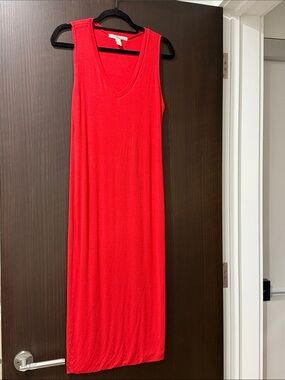 Forever 21 Red Sleeveless V-Neck Midi Dress